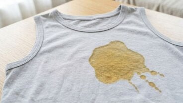Manchas de aceite en la ropa: 4 pasos para eliminarlas