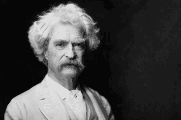Mark Twain: "La mejor manera de animarse es animar a alguien más"