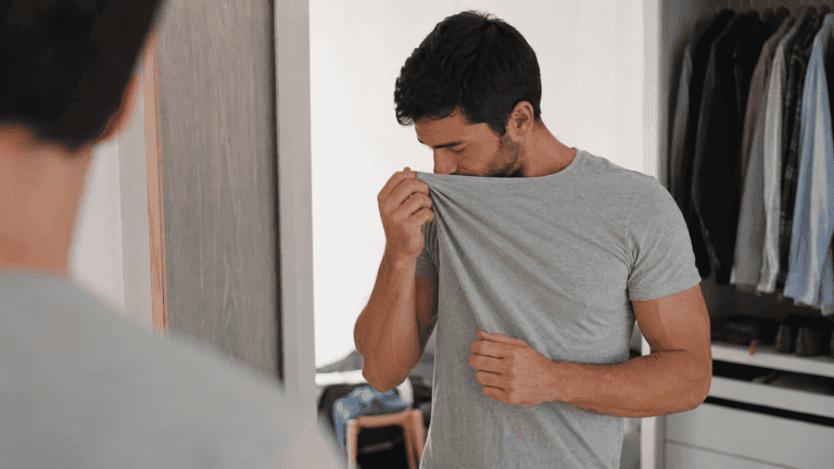 ¿Mal olor corporal? 5 formas de controlarlo sin depender del perfume