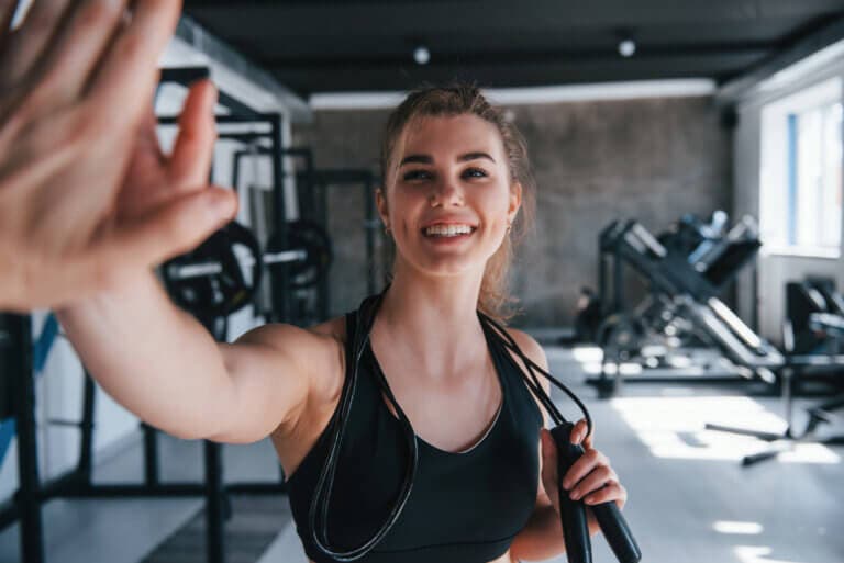 Primer día de gimnasio: qué llevar, qué esperar y qué no hacer