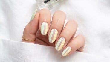 5 diseños de manicura para uñas anchas que estilizan las manos al instante