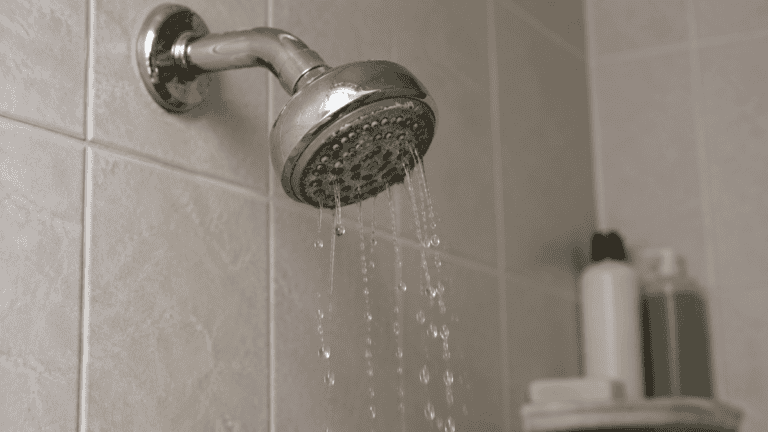 Ducha con poca agua: 7 consejos para recuperar la presión sin llamar al plomero