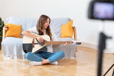 Grabar en casa sin estudio: lo imprescindible para empezar sin gastar de más