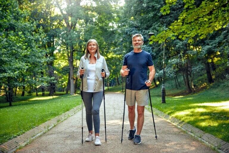 Si tienes más de 60 años y no haces ejercicio, así puedes empezar