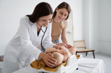 Seguros médicos para bebés: todo lo que debes saber antes de contratar uno