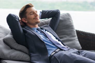 Siesta corta o descansar sin dormir por la tarde: ¿qué puede ayudarte más?