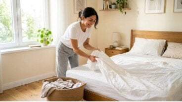 7 textiles del hogar que debes limpiar más a menudo y cómo hacerlo