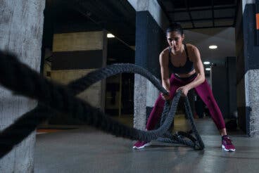 Fuerza y cardio para adelgazar: cómo organizar el entrenamiento para conservar músculo