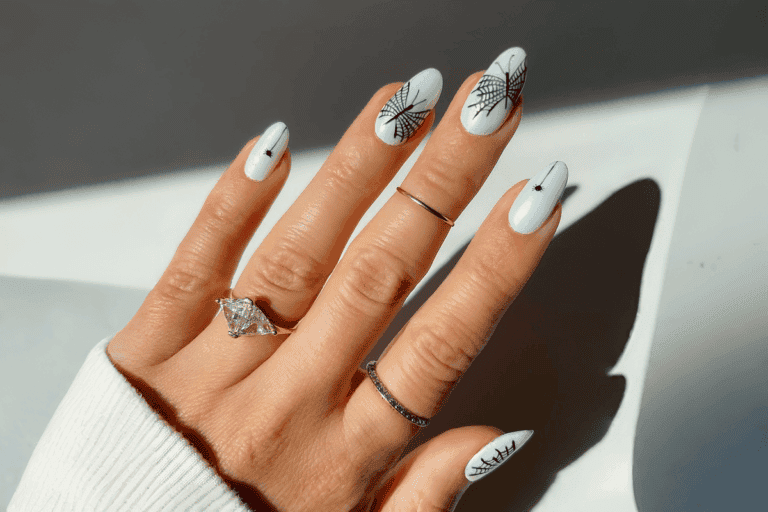 5 manicuras de Halloween delicadas: ideas sutiles para llevar el espíritu de la fiesta sin exagerar