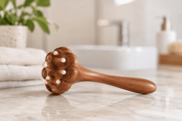 Antes de incluir el martillo de flor de ciruelo en tu rutina capilar, conoce estas precauciones